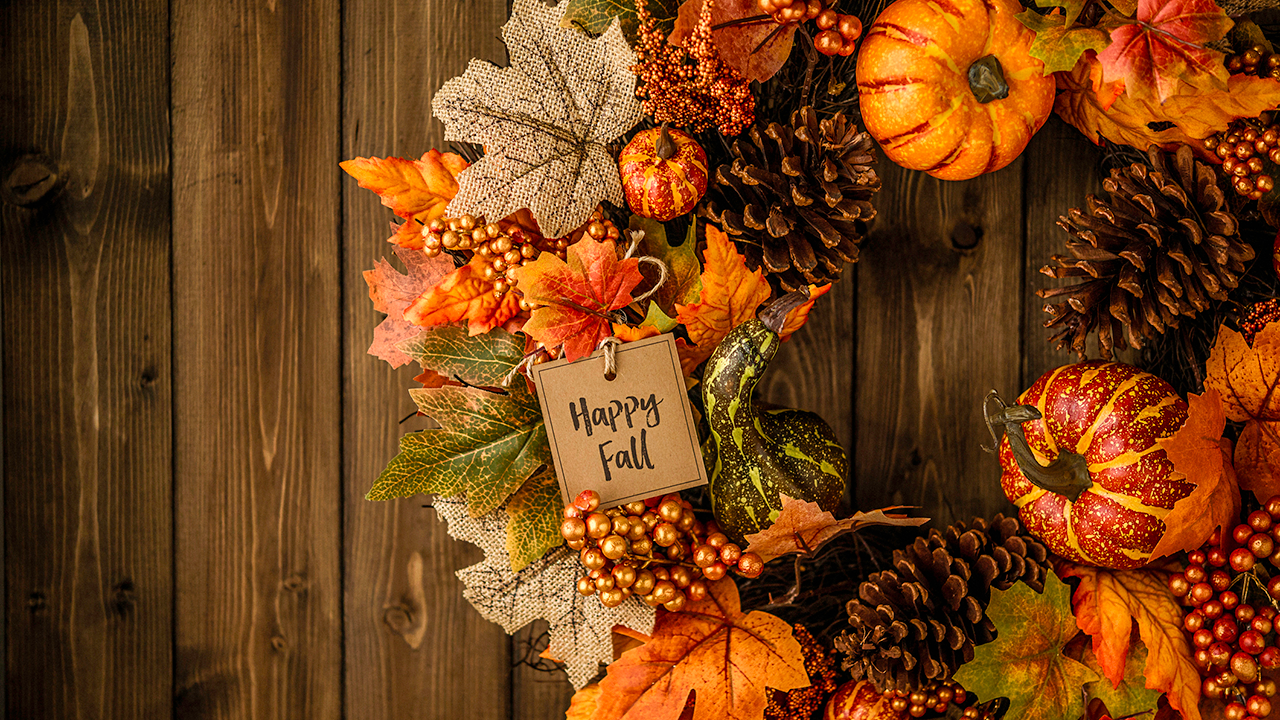 Welcome fall with these 8 decorative pieces.