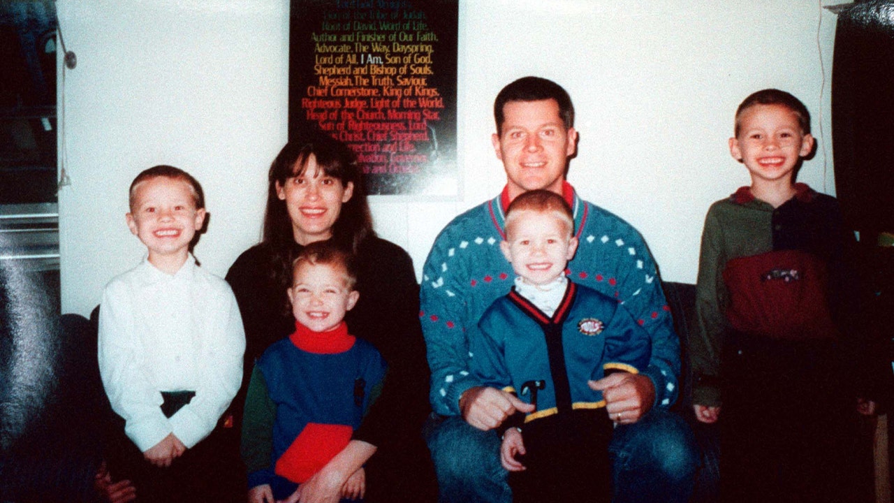 Report: Ex-husband of killer mom Andrea Yates discusses murdered children with her on a regular basis