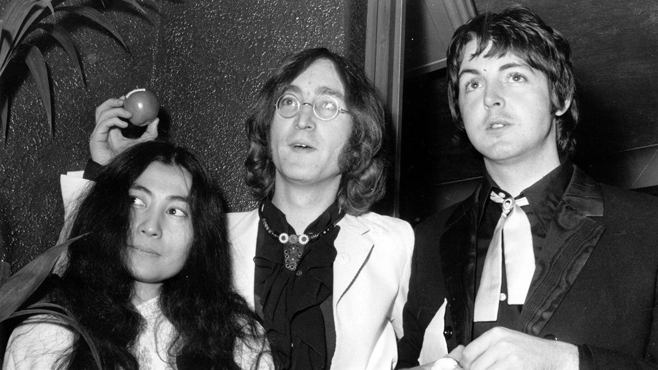 Paul McCartney helped John Lennon win back Yoko Ono after Lennon cheated with another woman: friend