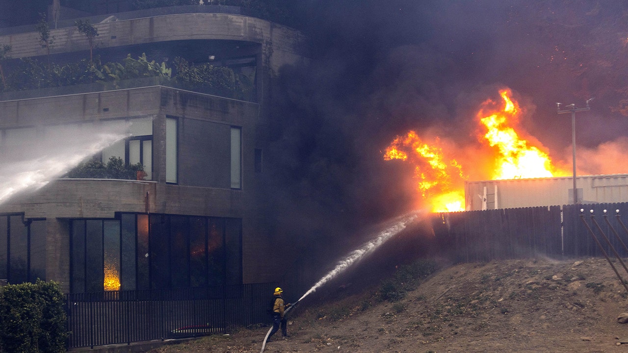 Heidi Montag and Spencer Pratt lose their home in Palisades Fire; other celebrities also evacuate the affluent area.