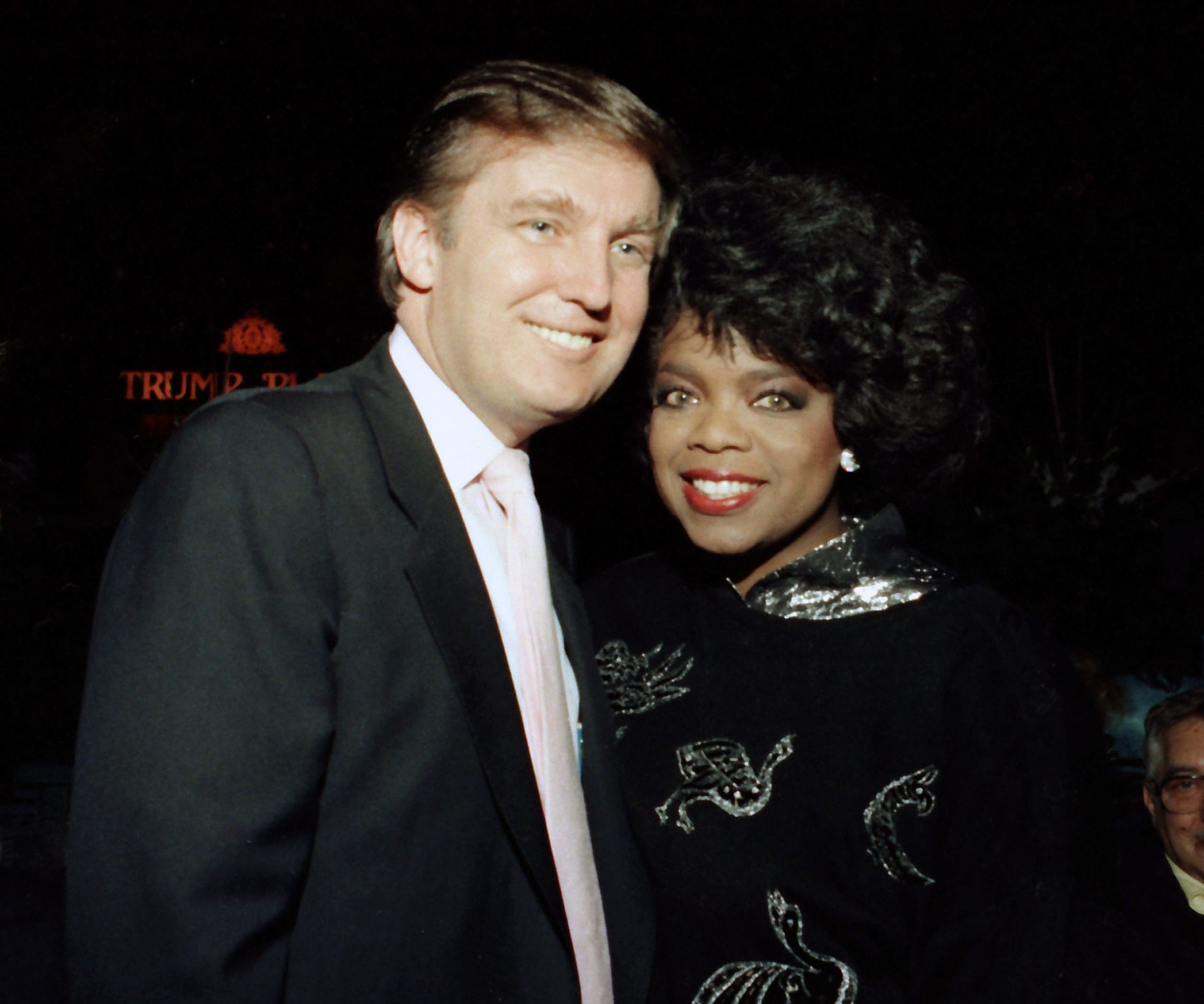 Oprah Winfrey's past praise of Trump as a 'folk hero' contradicts her DNC comments.