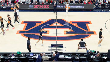 Report: In-flight altercation causes diversion of plane carrying Auburn's men's basketball team.