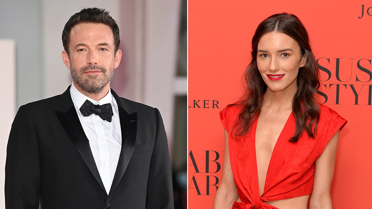 Kick Kennedy romance rumors prompt response from Ben Affleck.