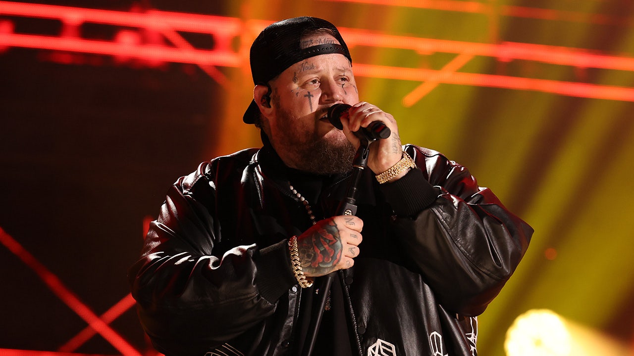 Jelly Roll reveals that he has contracted staph infections from tattoos: "I regret nothing"