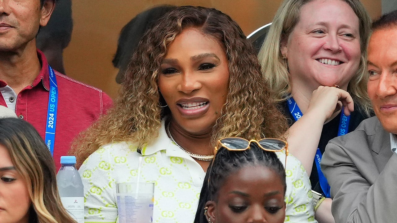 After decades of competing on the court, Serena Williams reacts to her first sip of the US Open's signature cocktail.