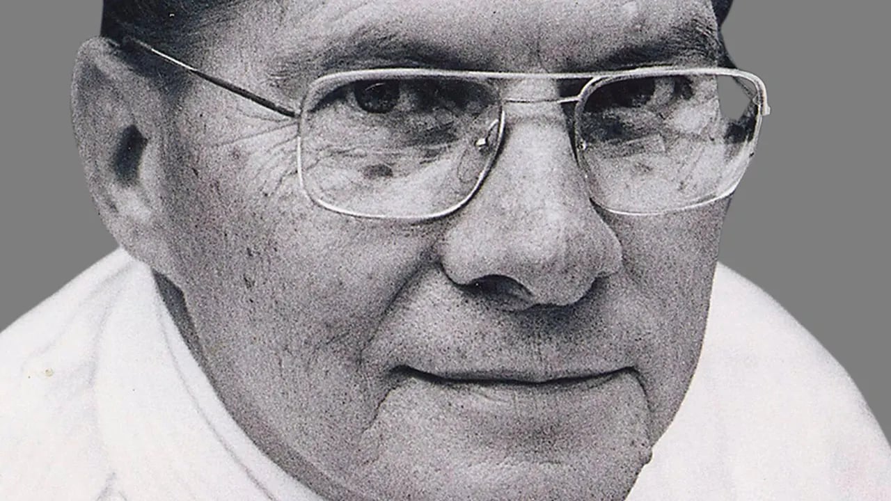 Eugene Polley, a self-taught Chicago engineer, invented the TV remote control.