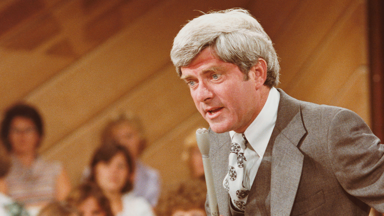 Iconic talk show host Phil Donahue has passed away at the age of 88.